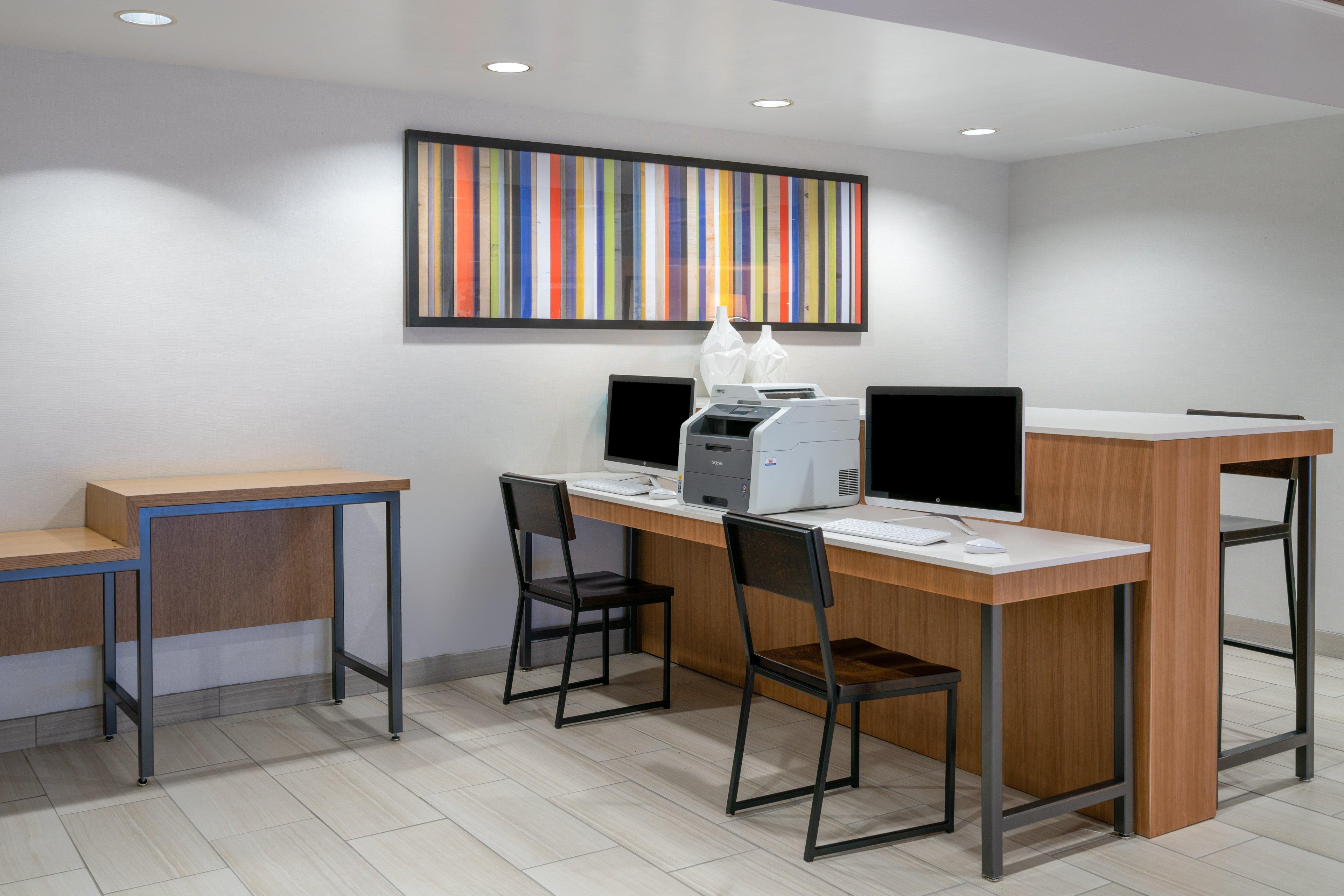 Holiday Inn Express Hotel & Suites Elkins By Ihg Екстериор снимка