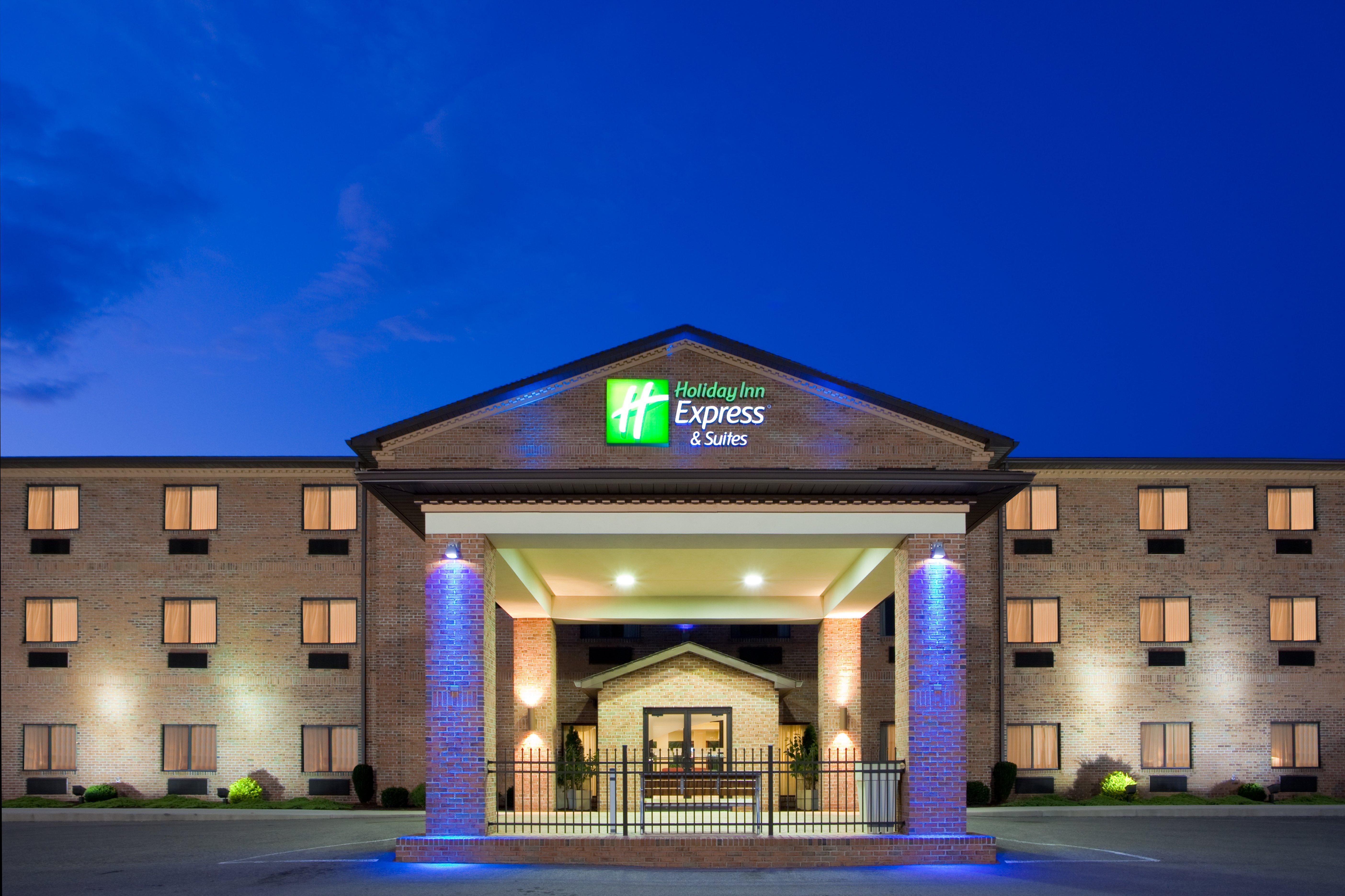 Holiday Inn Express Hotel & Suites Elkins By Ihg Екстериор снимка