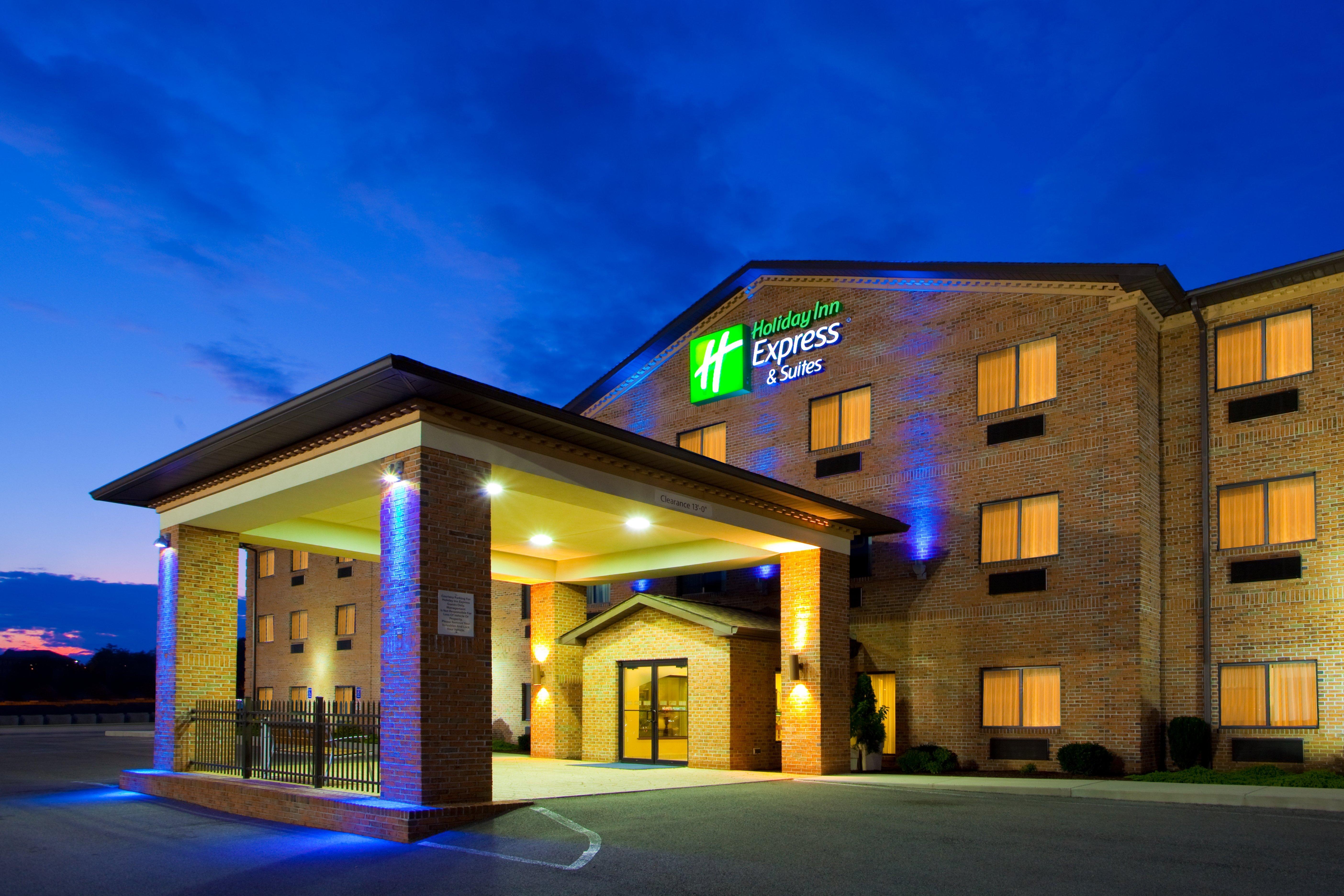 Holiday Inn Express Hotel & Suites Elkins By Ihg Екстериор снимка