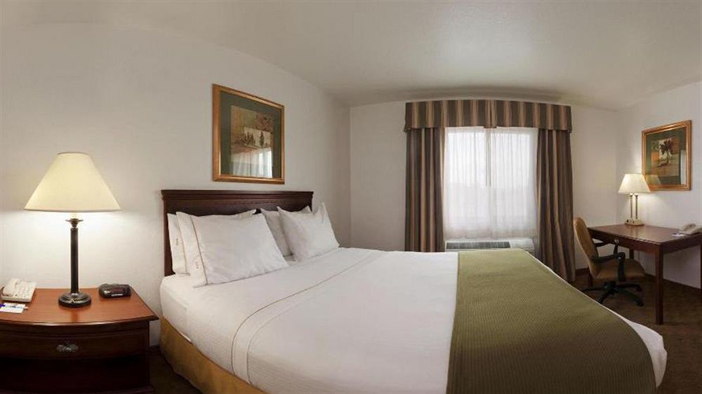 Holiday Inn Express Hotel & Suites Elkins By Ihg Екстериор снимка