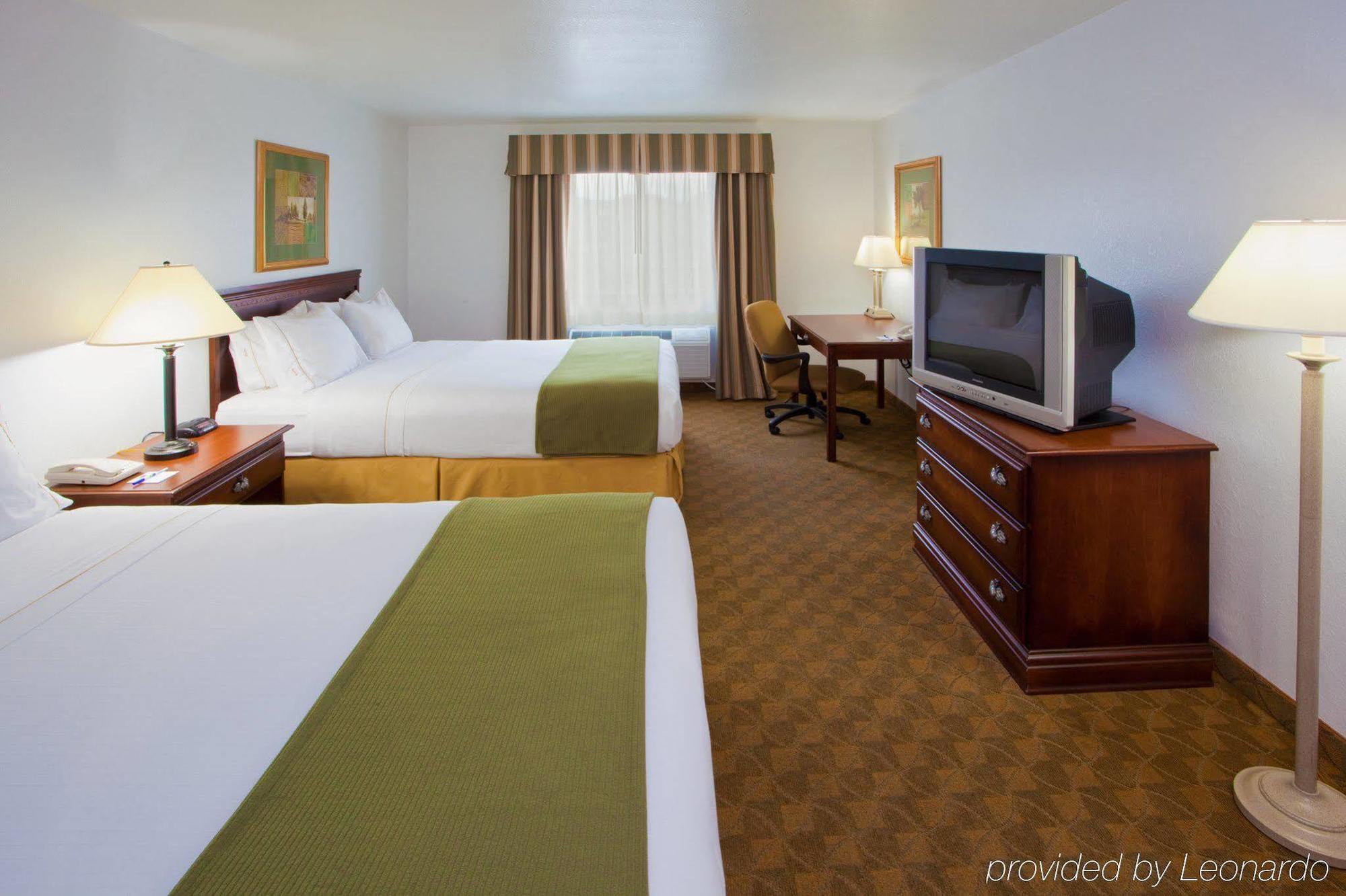 Holiday Inn Express Hotel & Suites Elkins By Ihg Екстериор снимка
