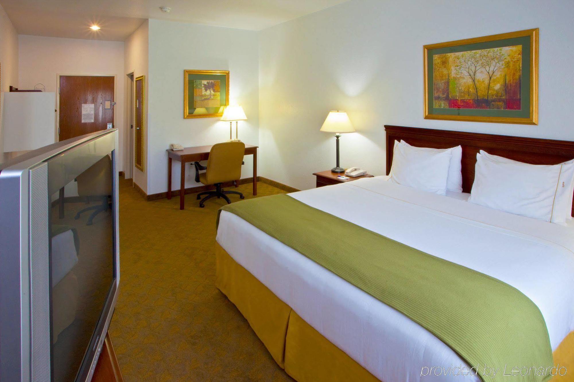 Holiday Inn Express Hotel & Suites Elkins By Ihg Екстериор снимка